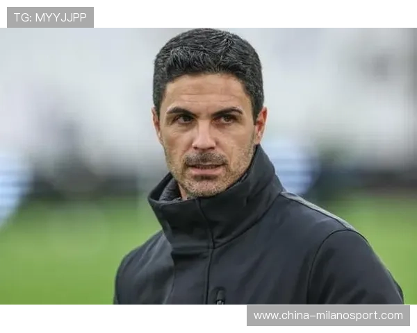 战术板：阿尔特塔变阵三后卫，限制热刺边路成效显著